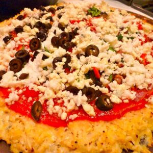 low carb cauliflower crust pizza