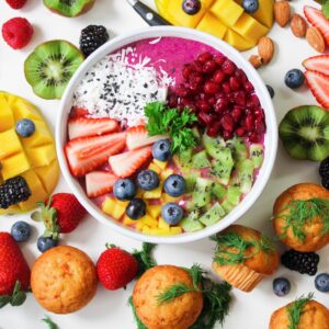 Kiwi and Strawberry Smoothie Bowl